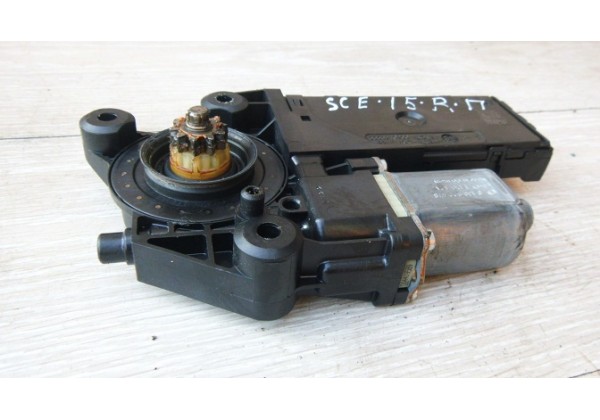 Моторчик склопідіймача передній правий Renault Scenic III, 807300012R